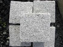 Pavé granit blanc10 x 10